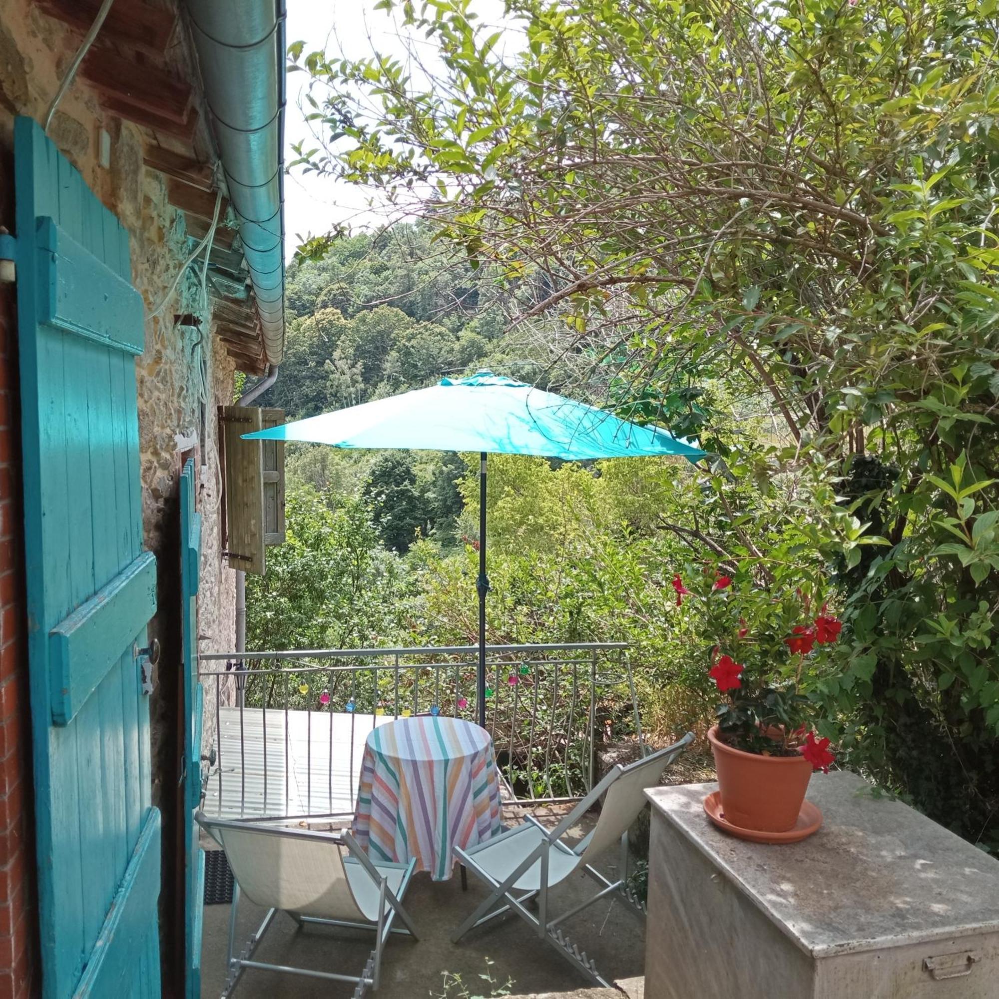 Gites Des Esselards Yzeron Cameră foto